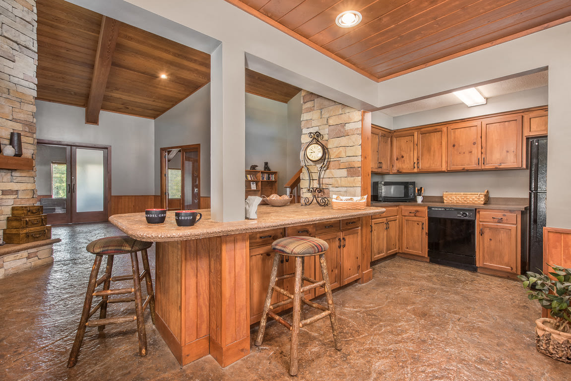 The Lodge of Overland Park Image 6