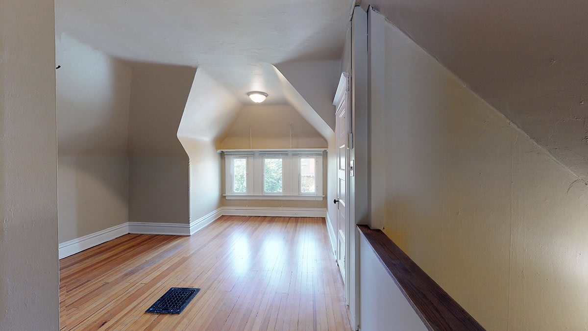 Eleventh Image 25