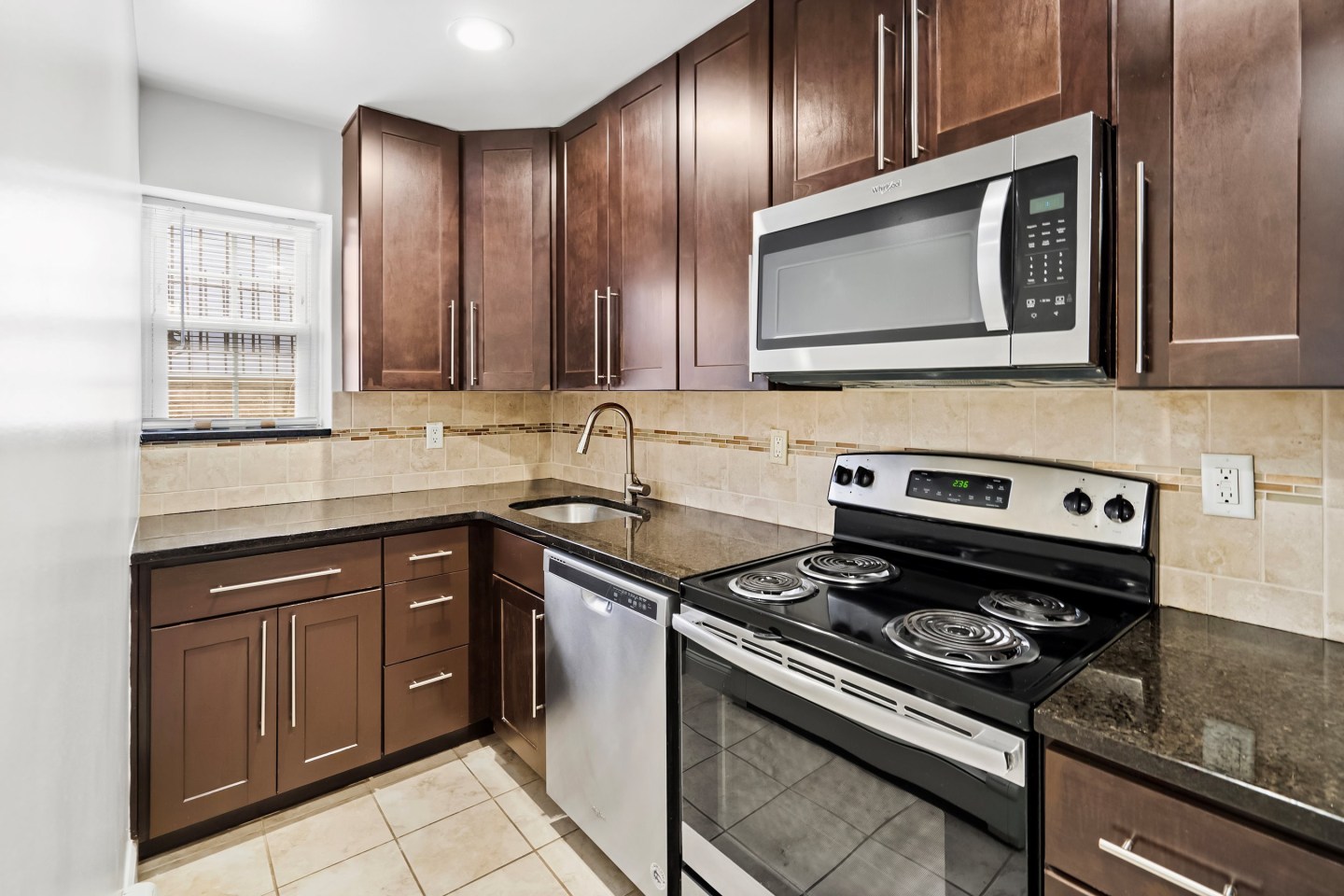 48 Roseland Avenue Image 7