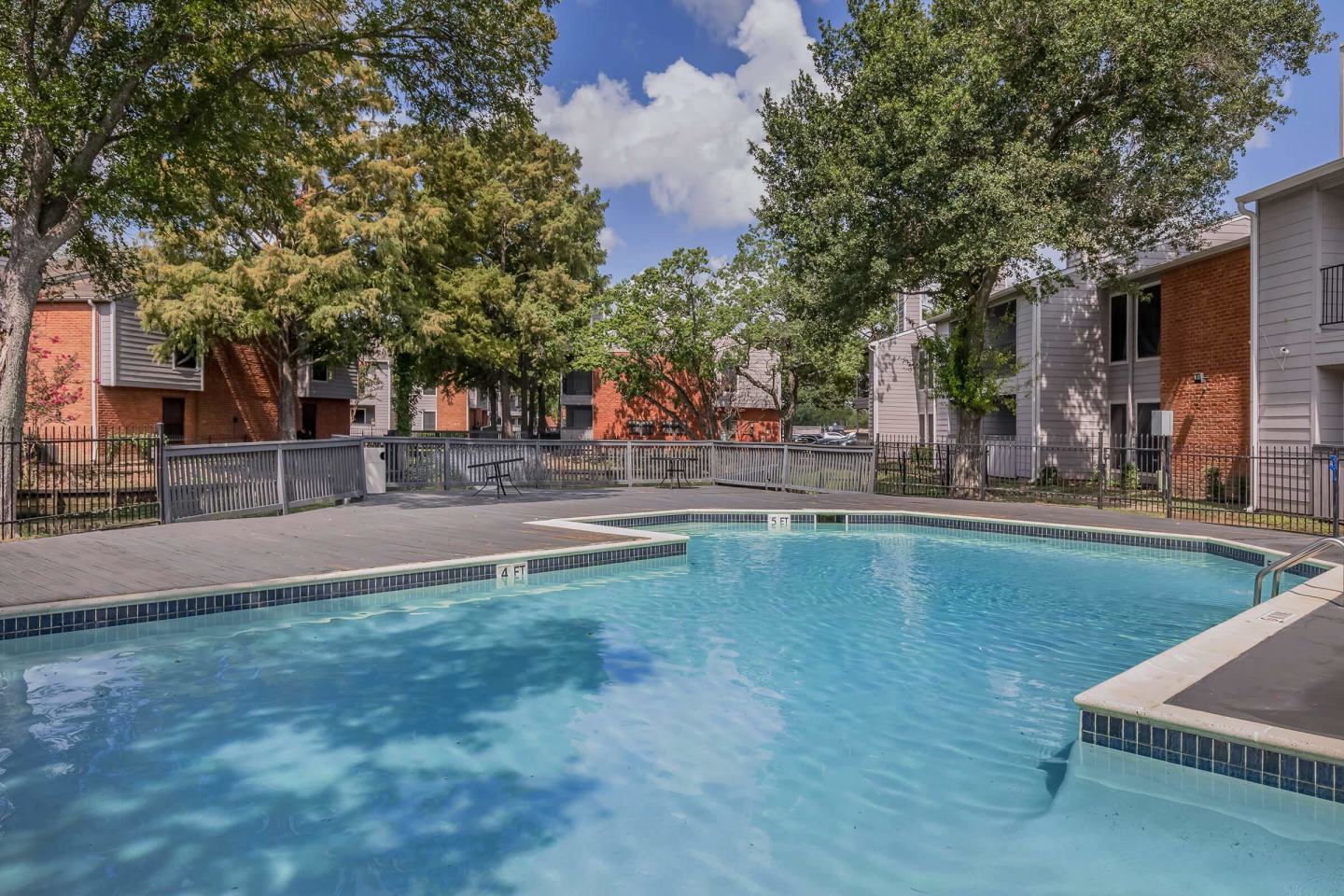 Del Lago Apartments Image 16
