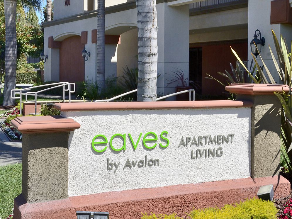 eaves West Valley Image 23