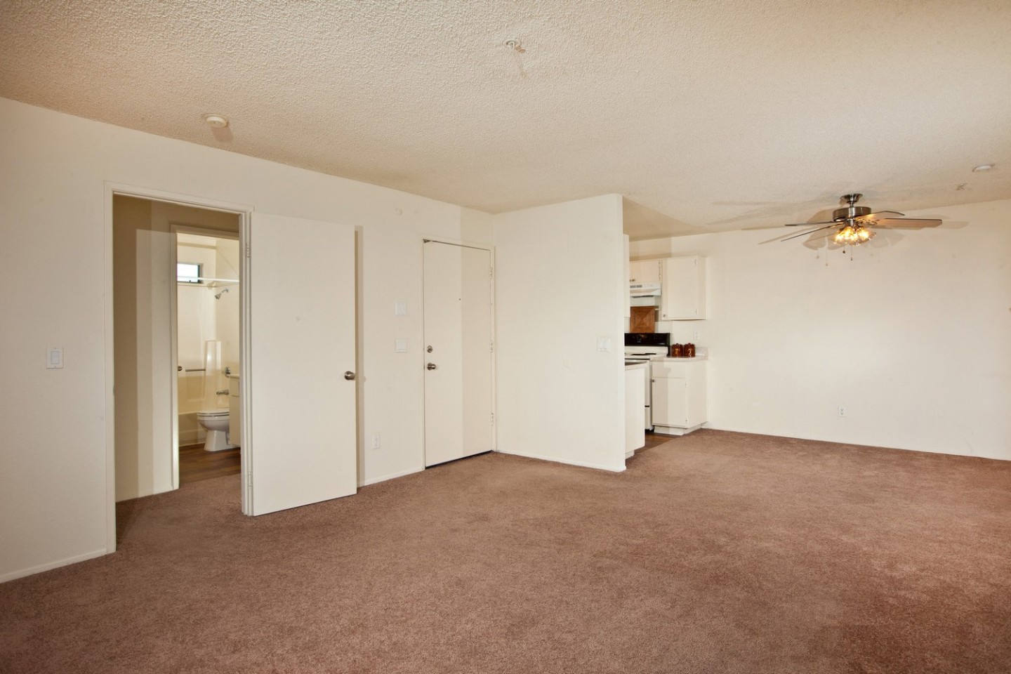Vista Alta Apartment Homes Image 7