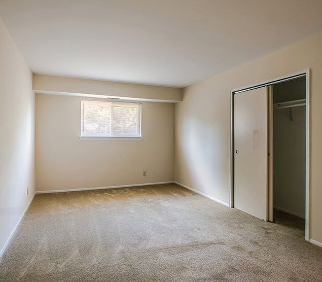 Woodmere Apartments Image 11