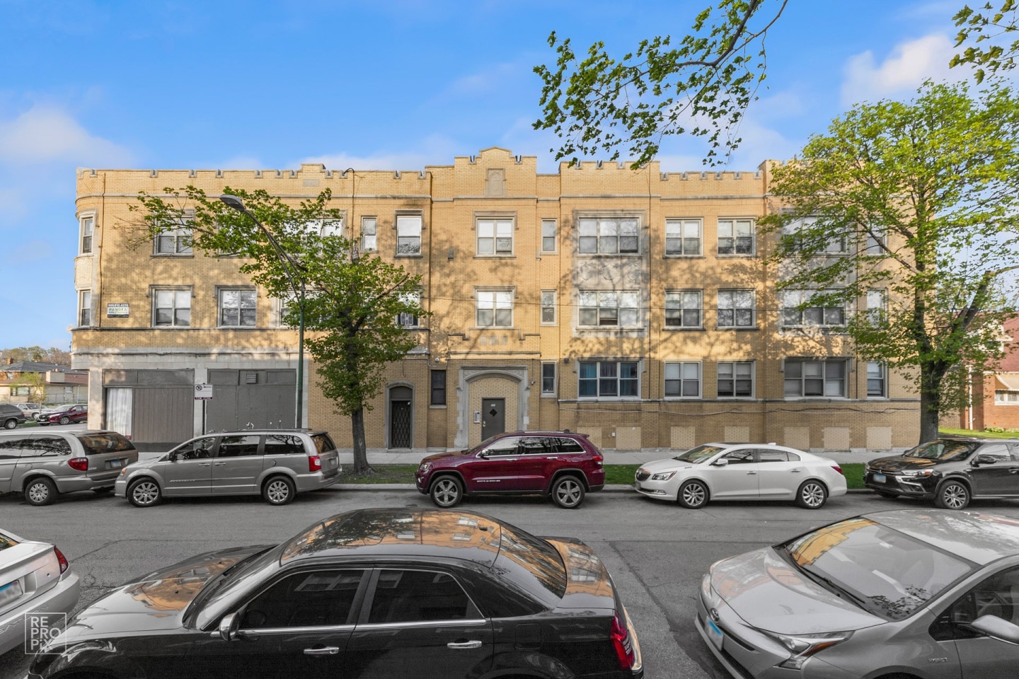 7903-05 S Luella Ave Image 17