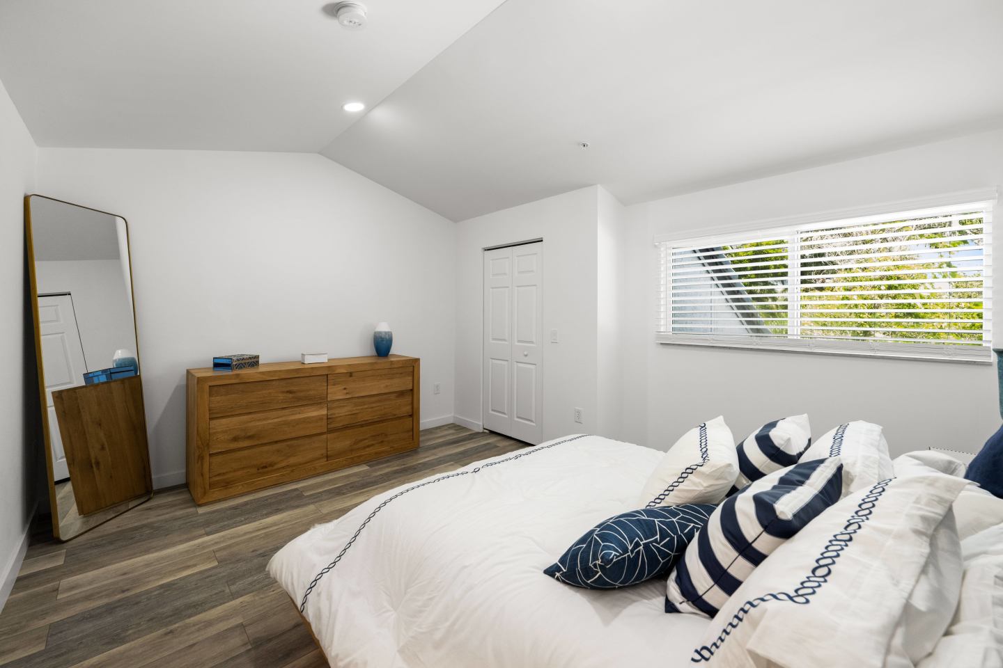 10X Weston Image 24
