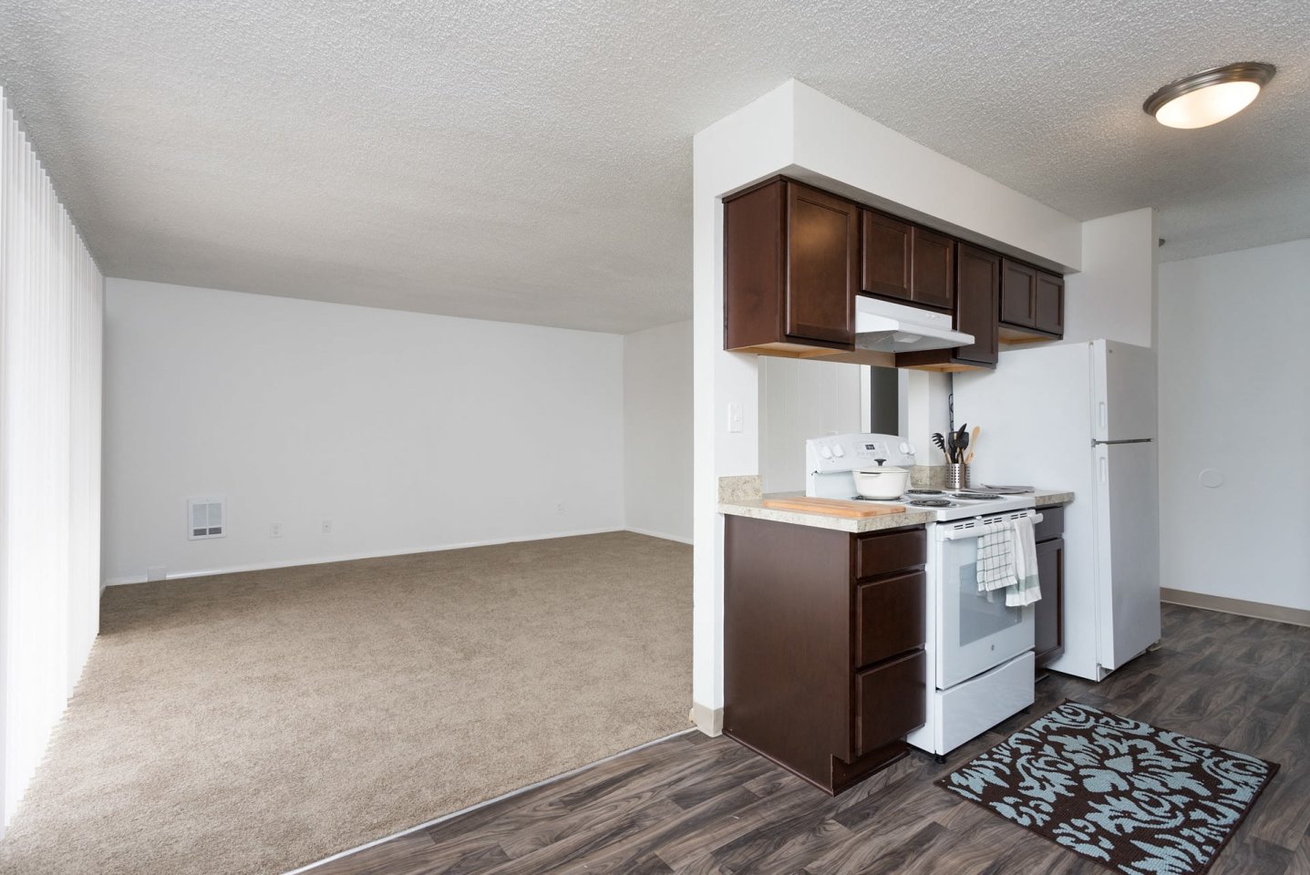 Greenbriar Village Image 1