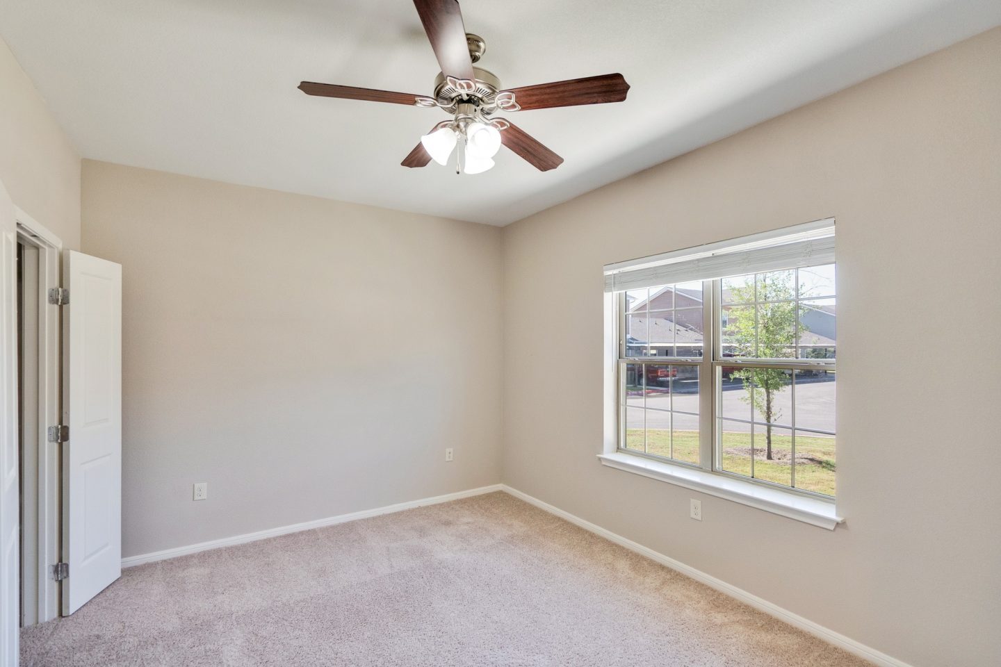 Rolling Hills Townhomes Image 23