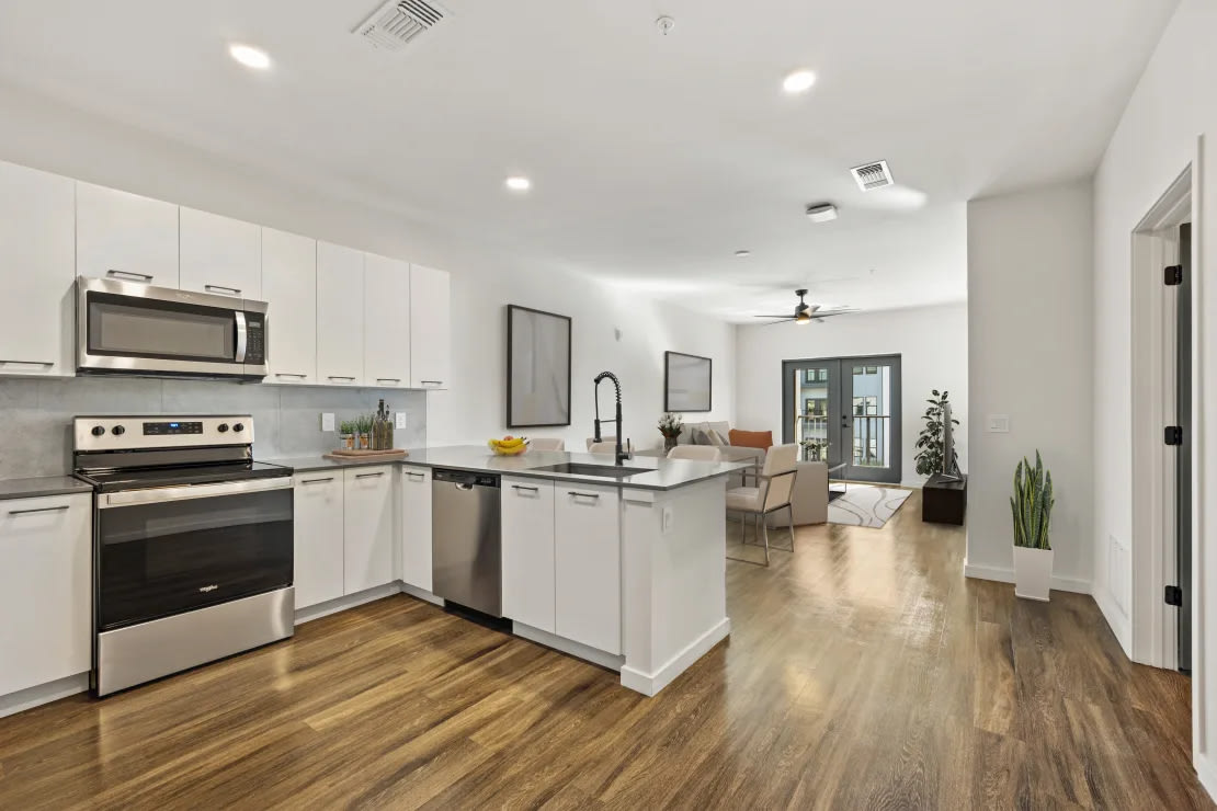 Azalea Luxury Apartments Image 6