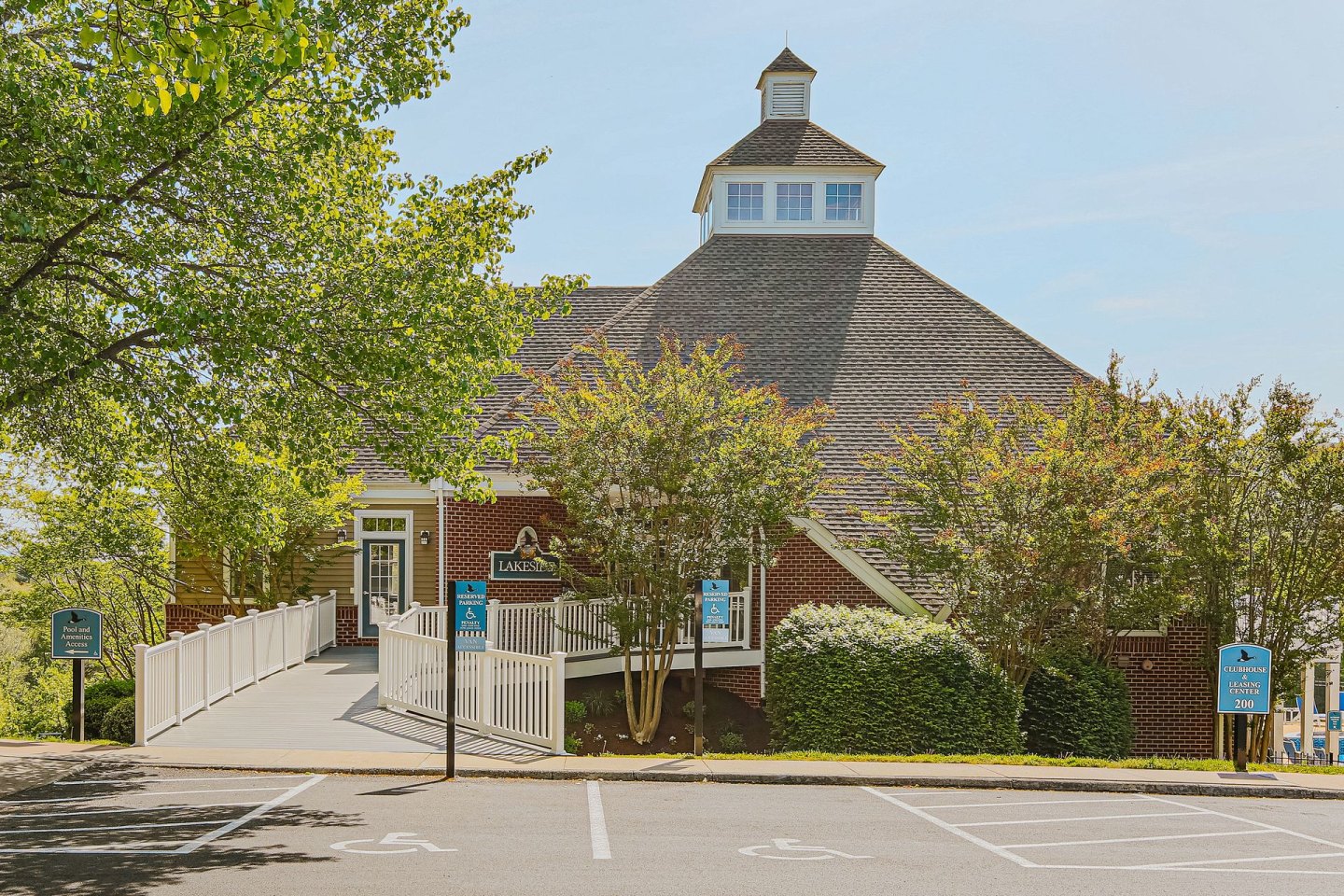Lakeside Image 21