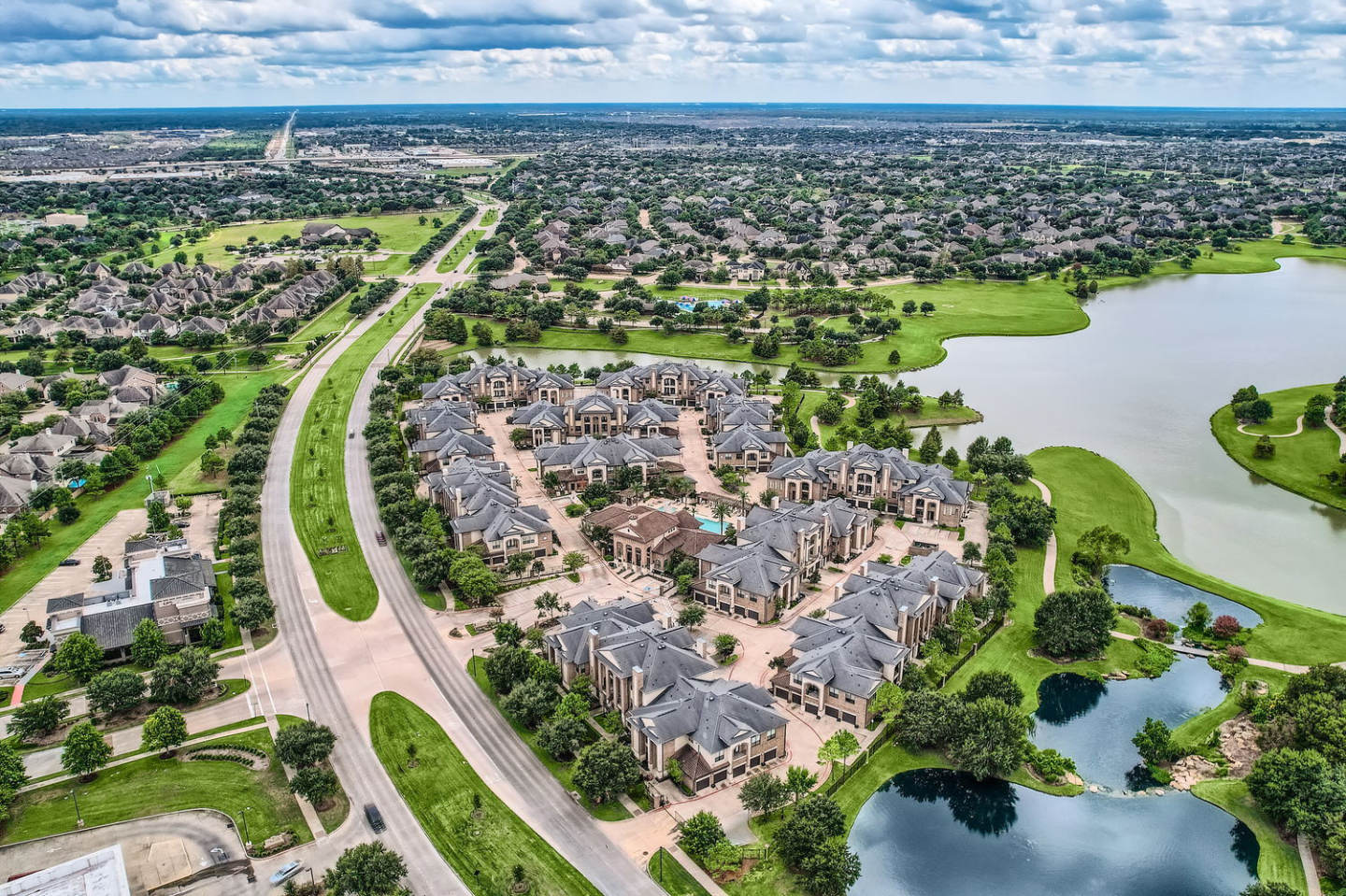 Lakeside Villas at Cinco Ranch Image 2