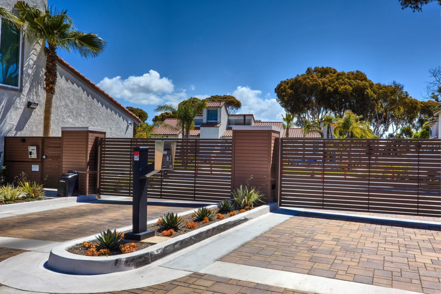 Surfside Villas Image 5