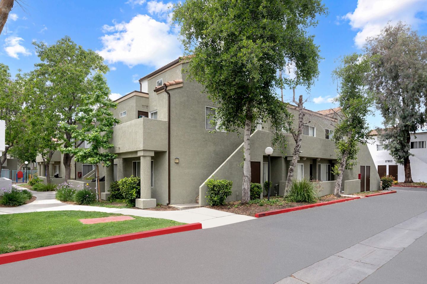 Riverpark apartment homes Image 47