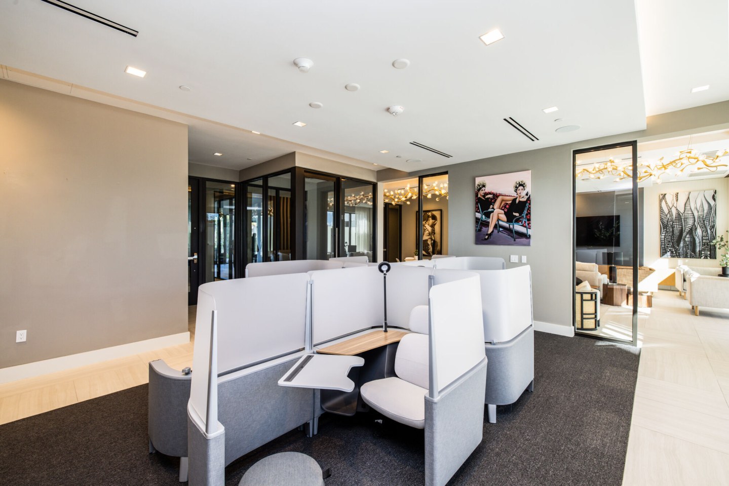 Oasis Pointe Residences Image 31