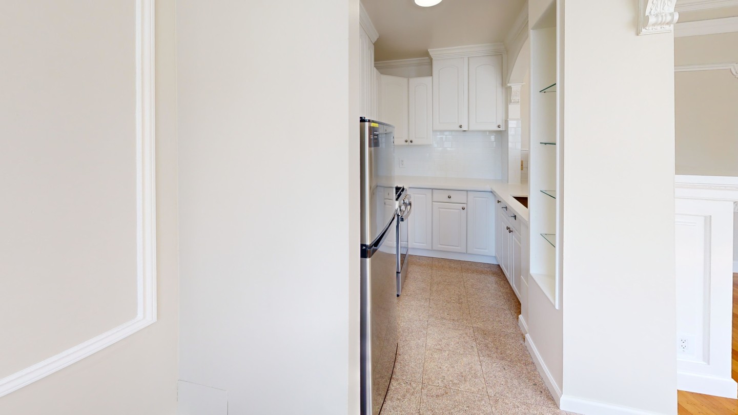 621 Stockton Image 19
