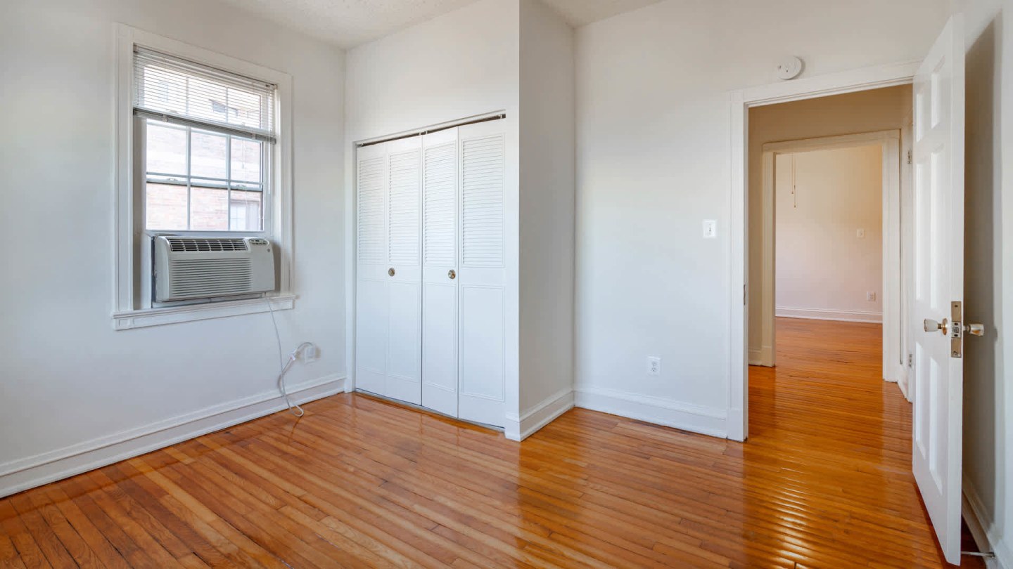 Connecticut Heights Image 47