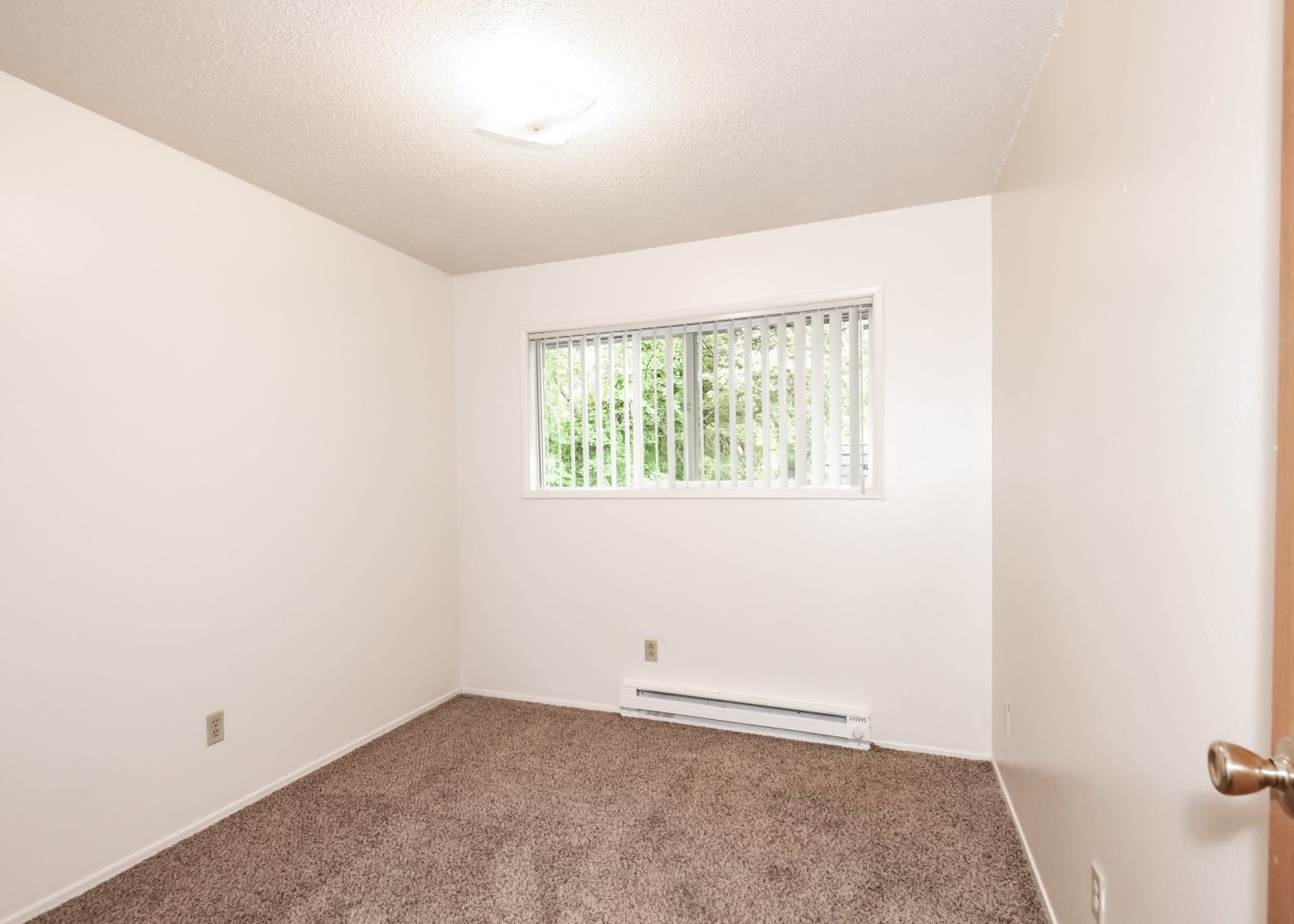 Churchill Gardens Apartments Image 15