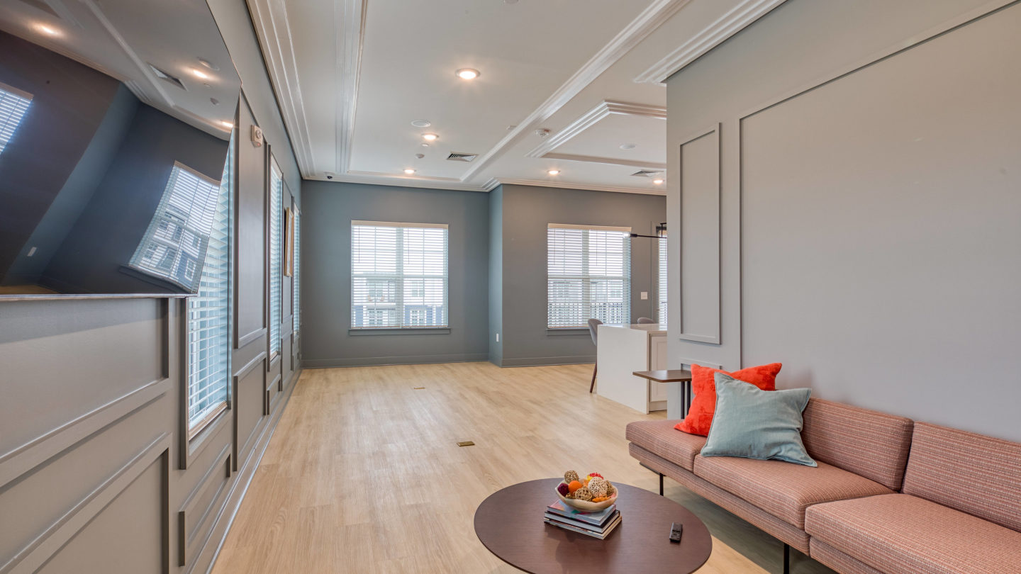 The Bella at Westchester Image 35