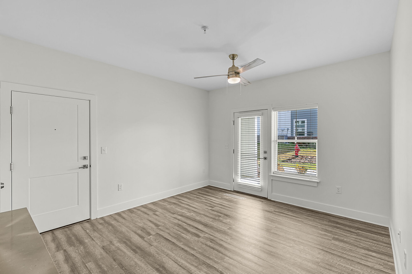 The Apartments at Copper Creek Image 16