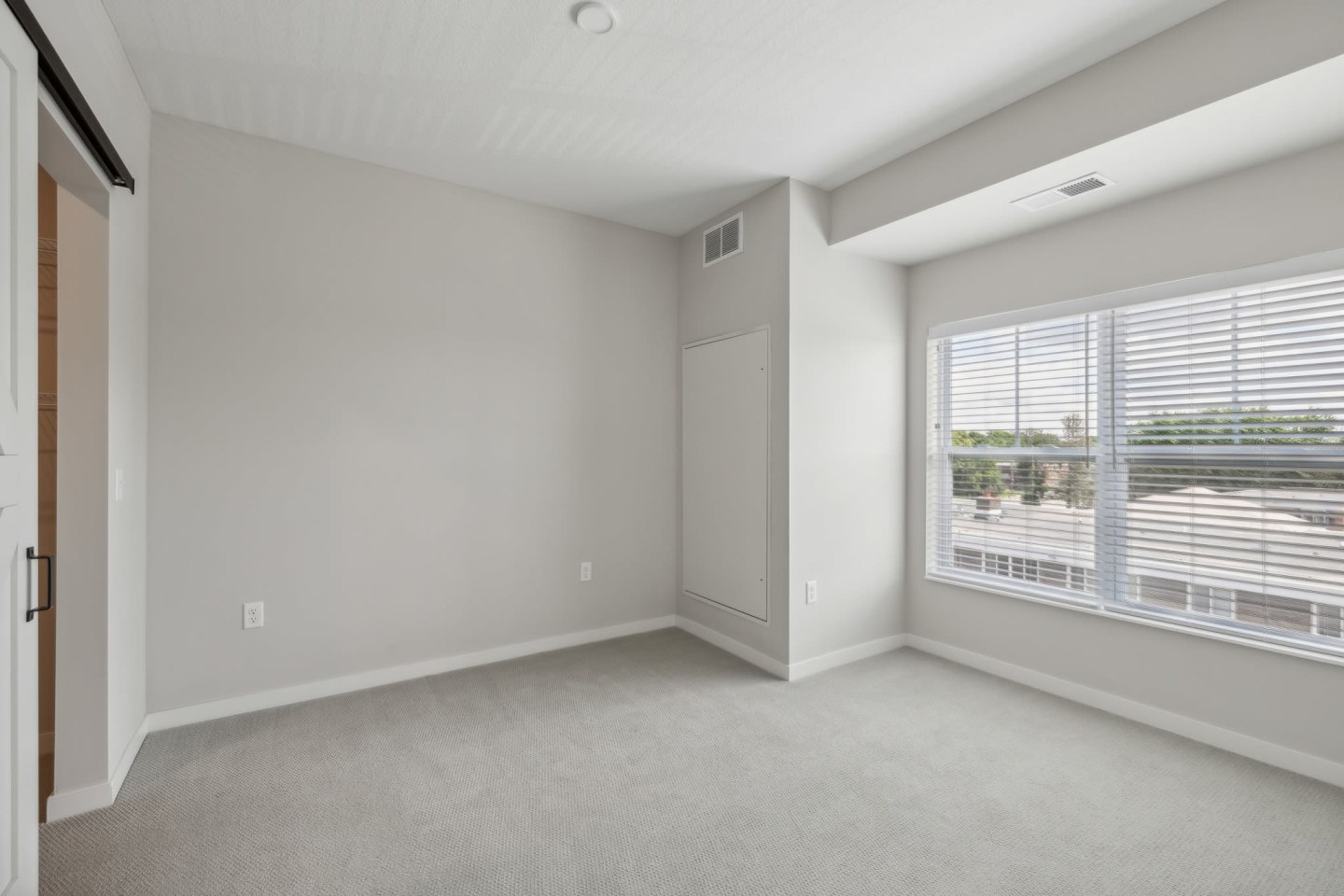 Hendrickson - A 55+ Senior Living Community Image 15