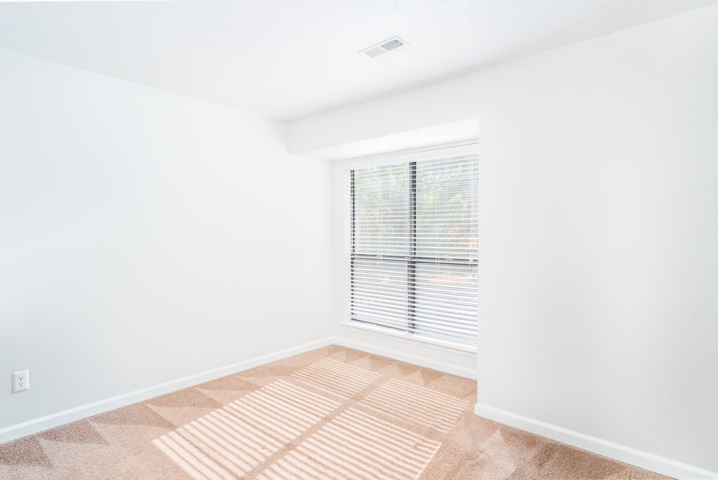 Huntsview Apartments Image 2