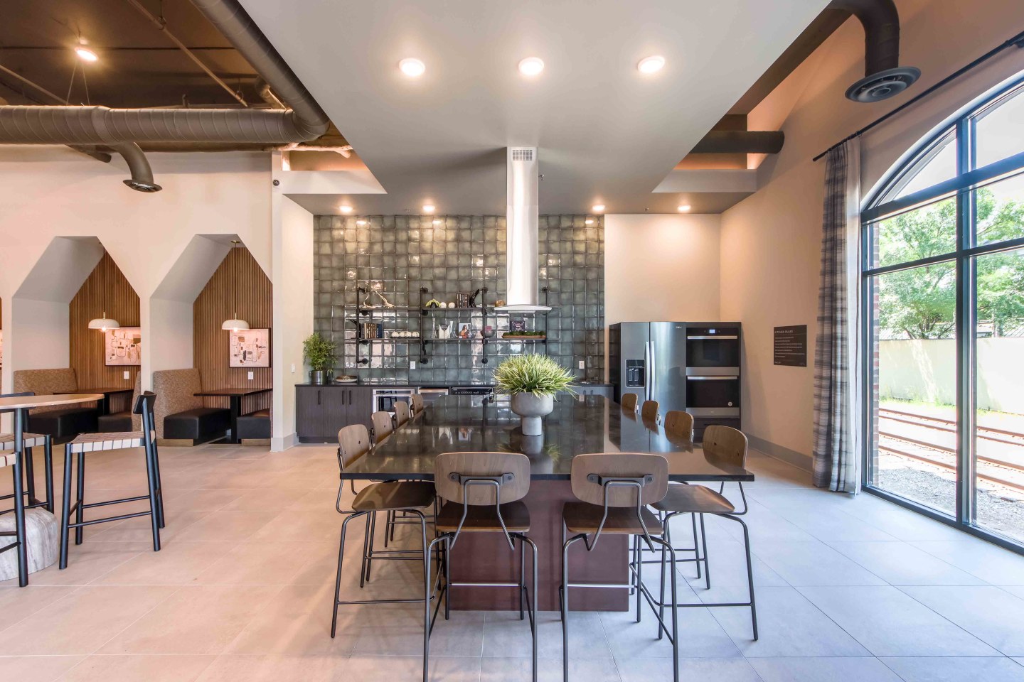 The Oliver Luxury Apartments Image 6