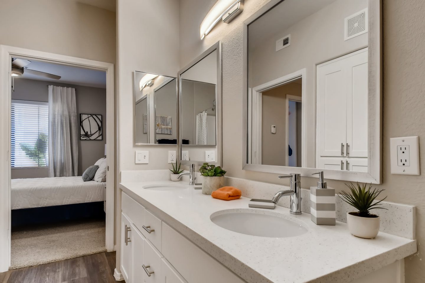 Mandarina Apartment Homes Image 27