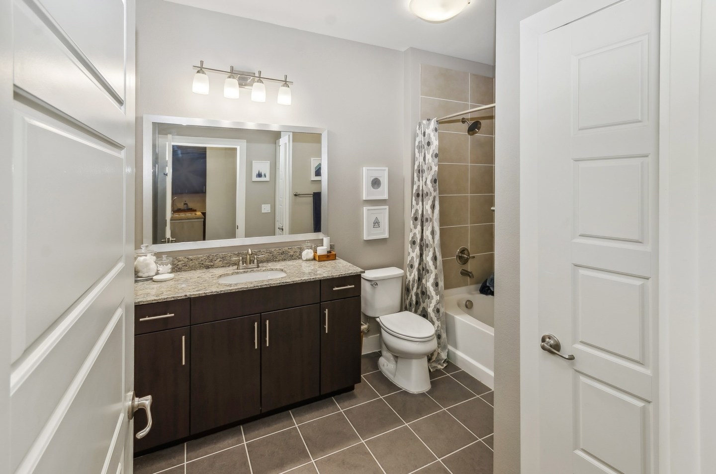 AMLI West Plano Image 11