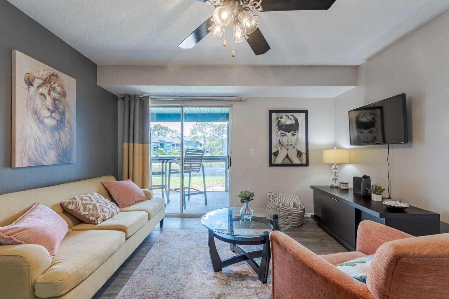 The Savannahs at James Landing Apartments Image 13