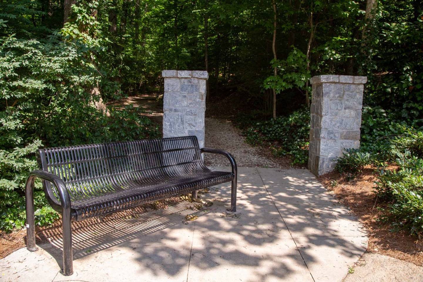 Kinstone Columns Drive Image 13