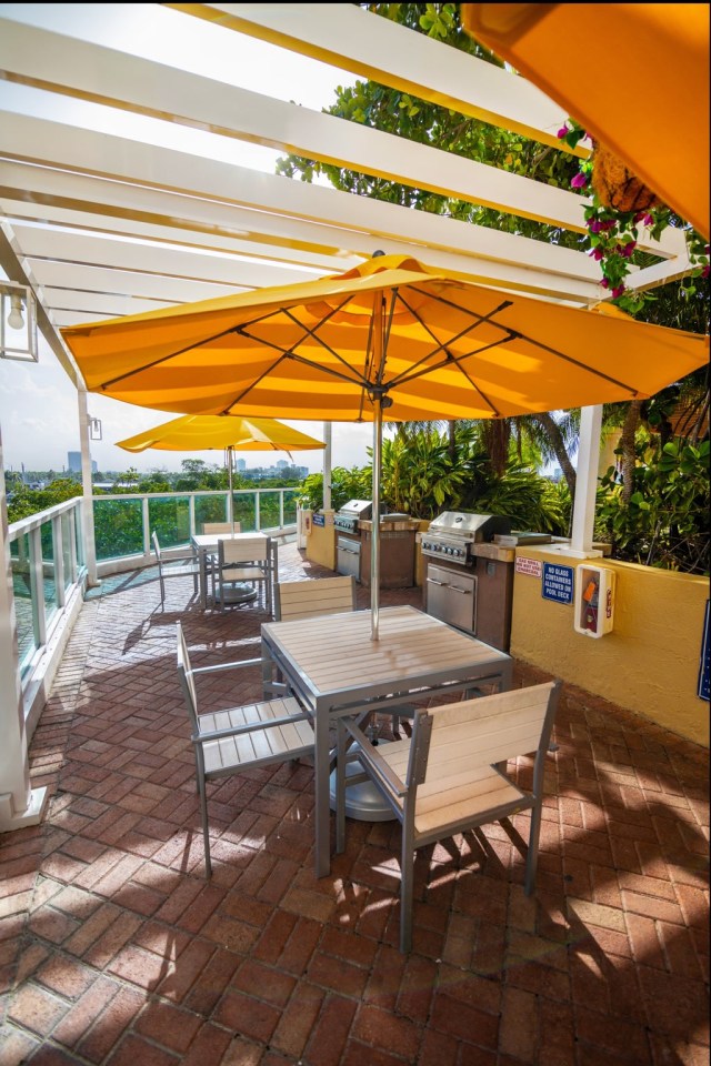 Intracoastal Yacht Club Image 26