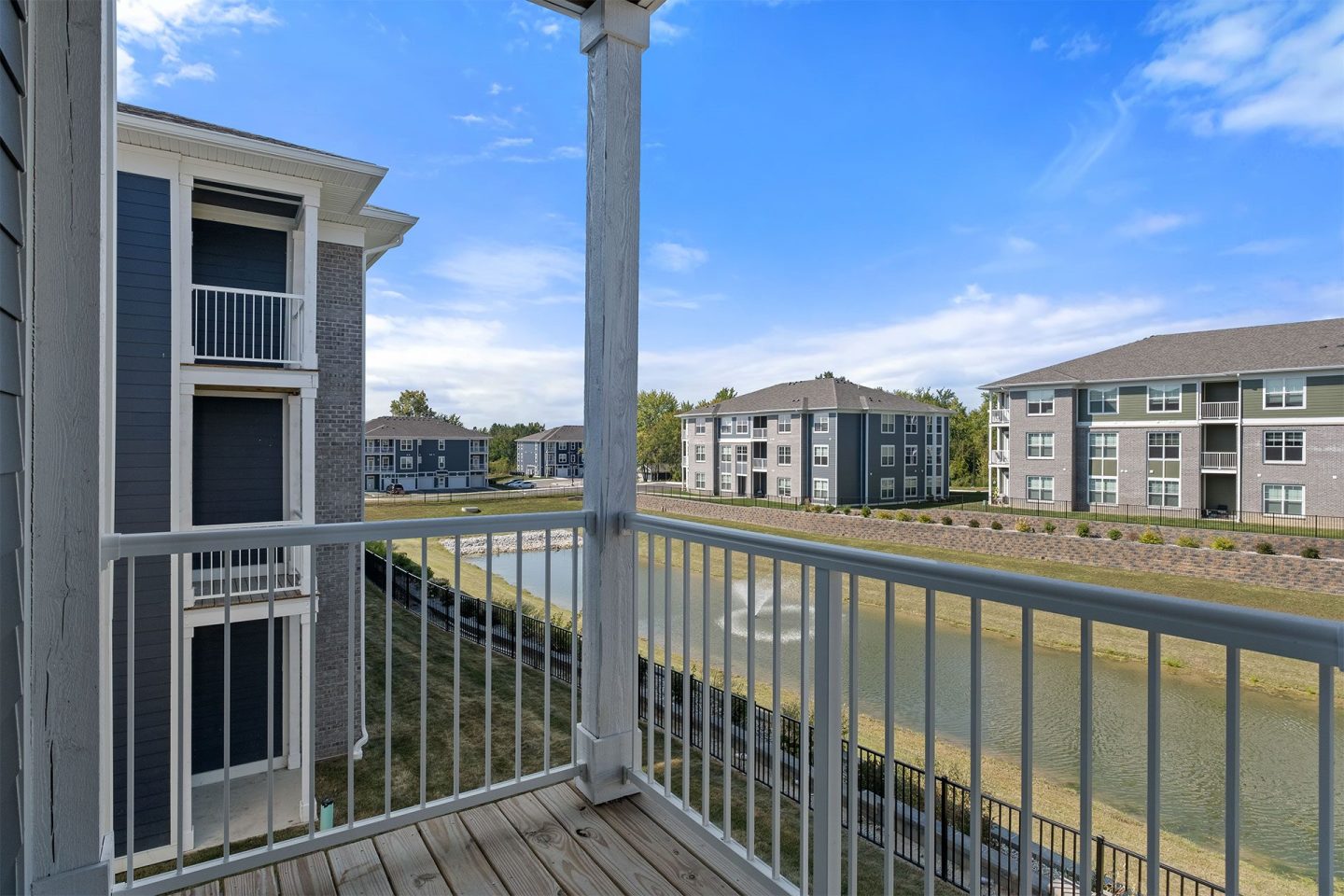 Shoreline Flats Image 22