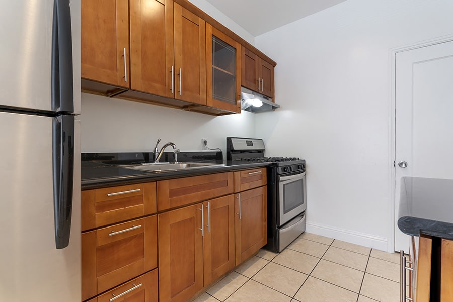 454 34th Street Apartments Image 9