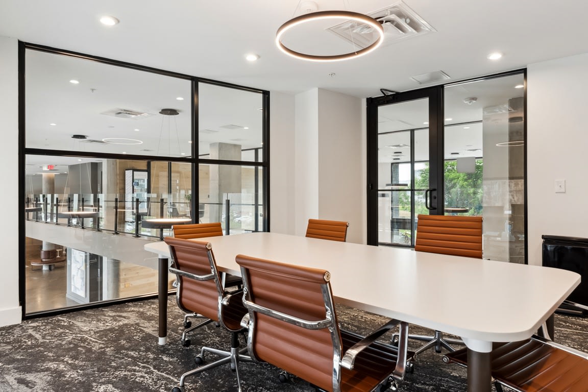 Hydro Apartments Image 6