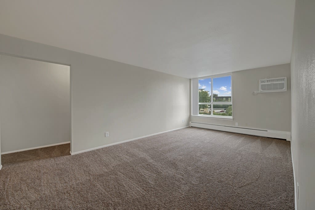 Broadmoor Park Terrace Image 16