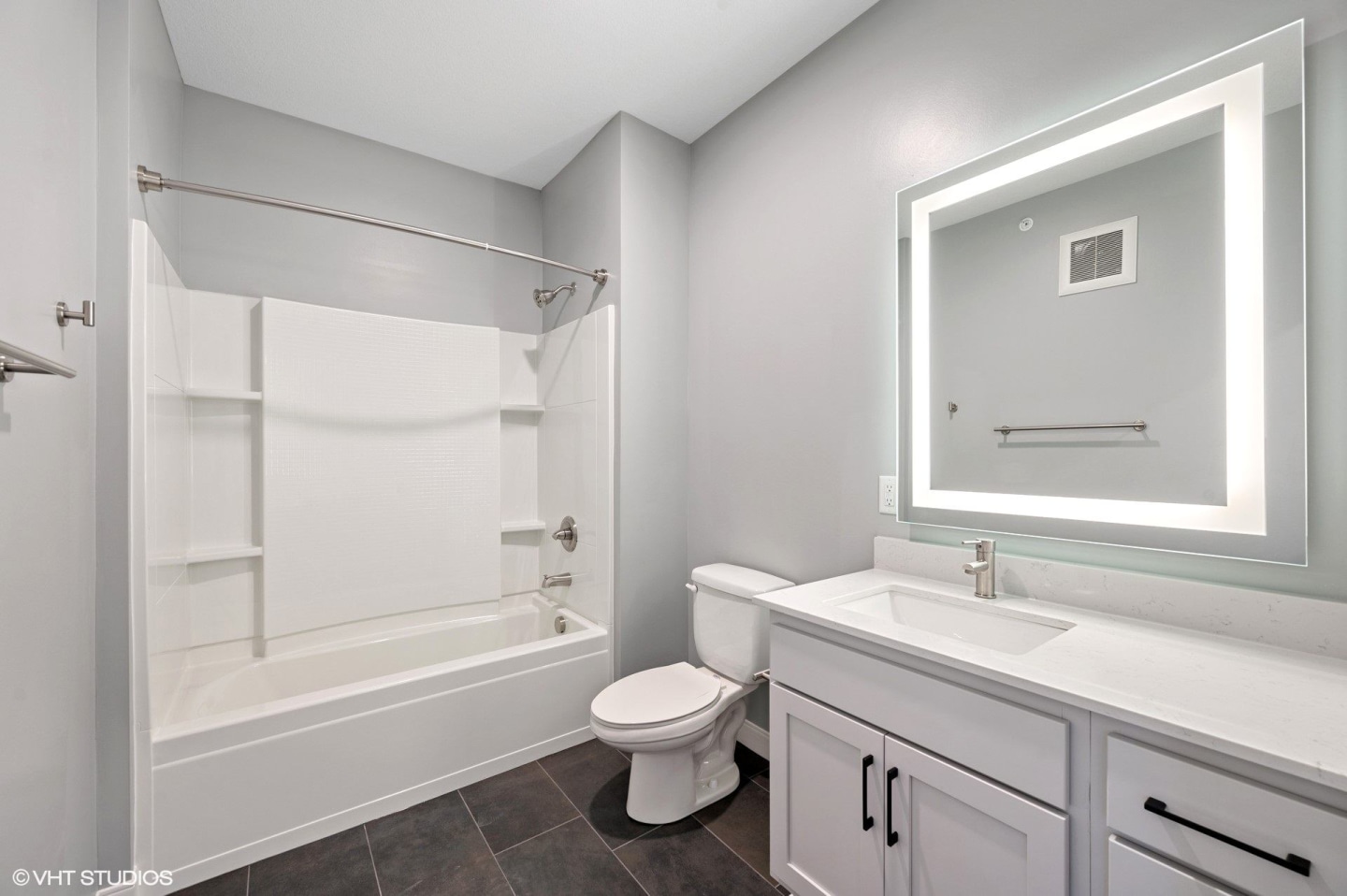 Lago Apartments Image 24