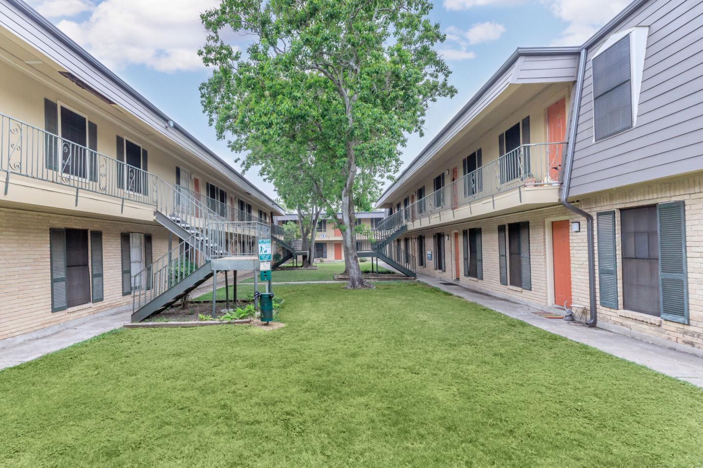 Alameda Apartments Image 24
