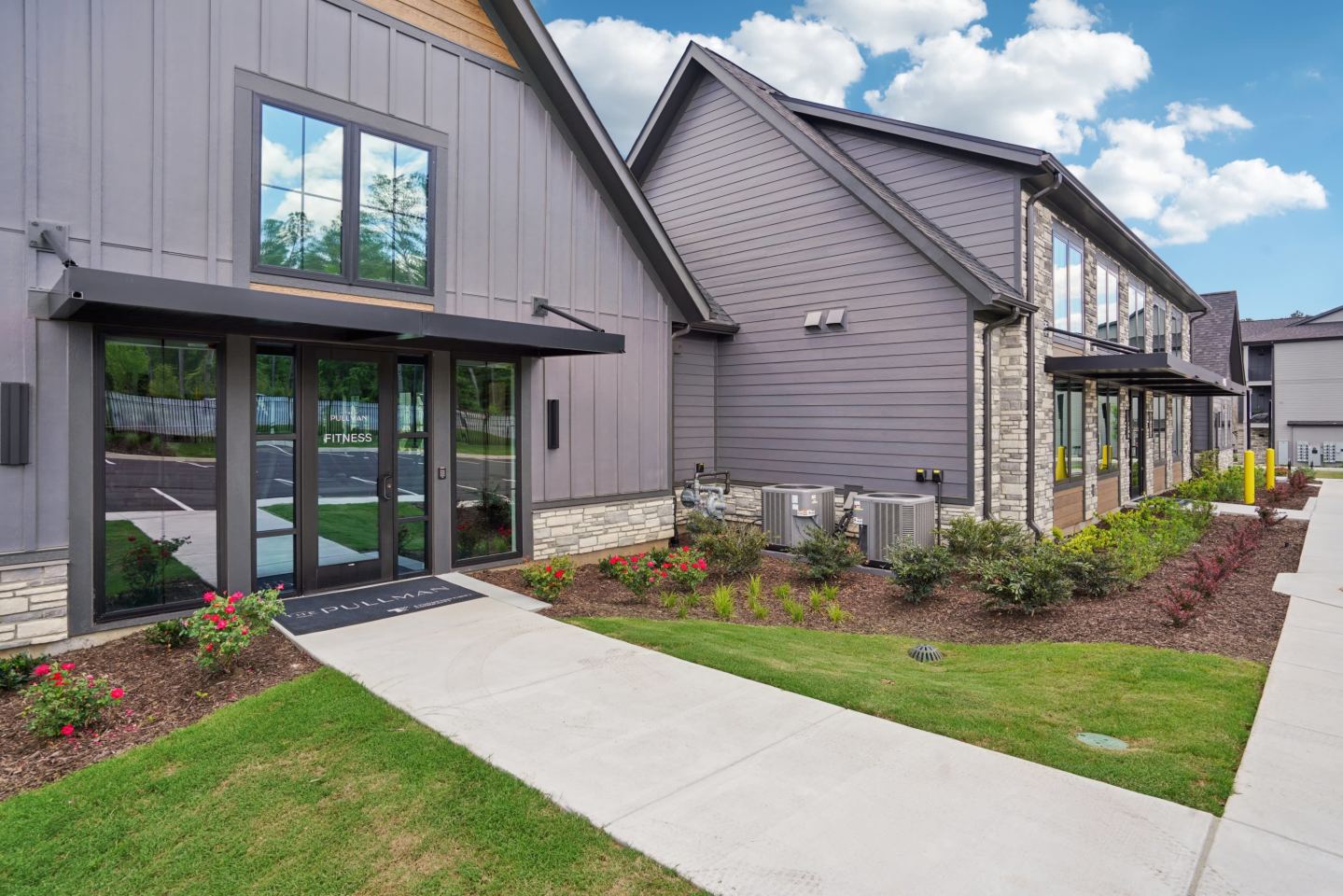 The Pullman Luxury Apartment Homes Image 69