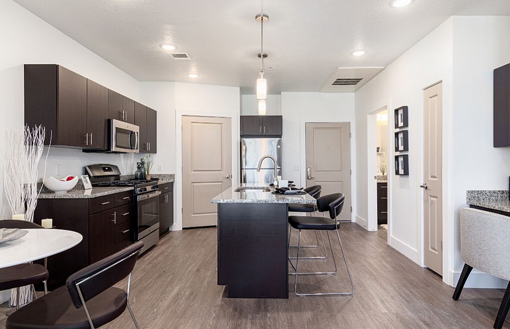 Point of View Apartments Image 7