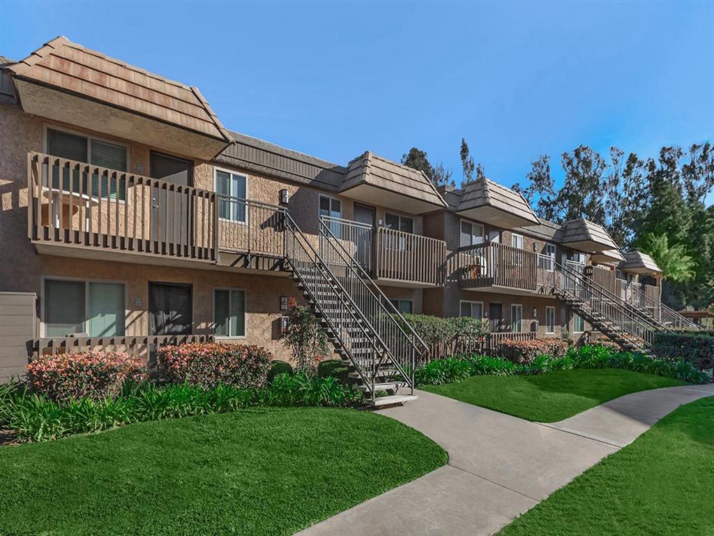 Bluffs at Carlsbad Apartments Image 41