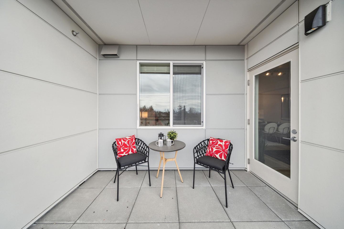 Sunset Terrace Image 11