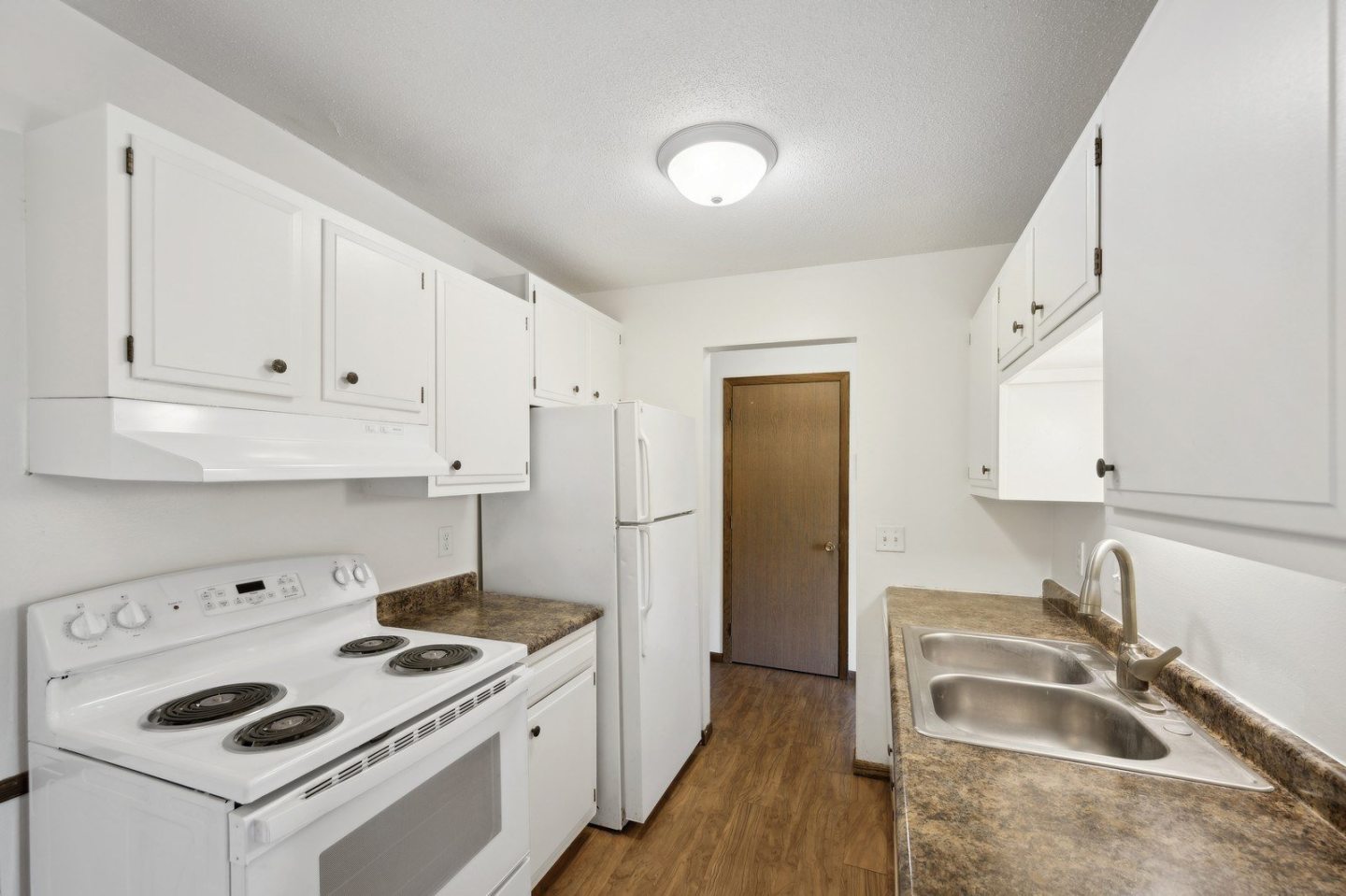 Edina Manor Image 7
