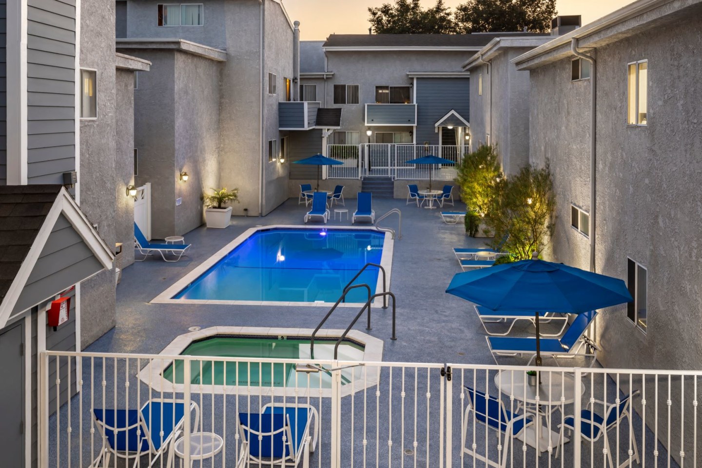 Encino Garden Image 3