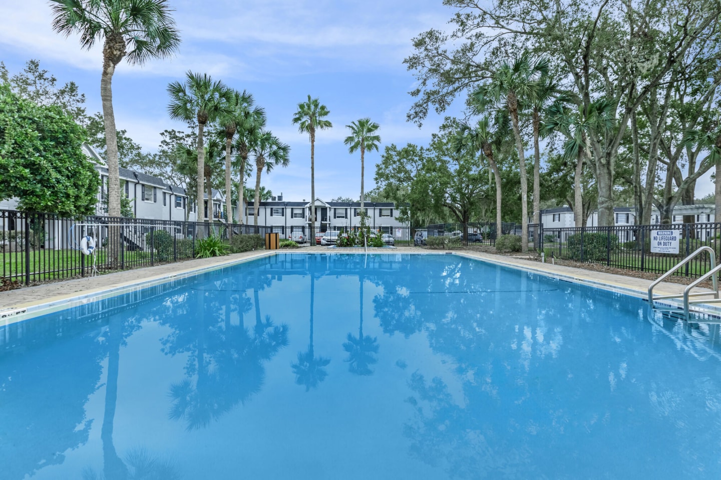 Magnolia Court Image 6