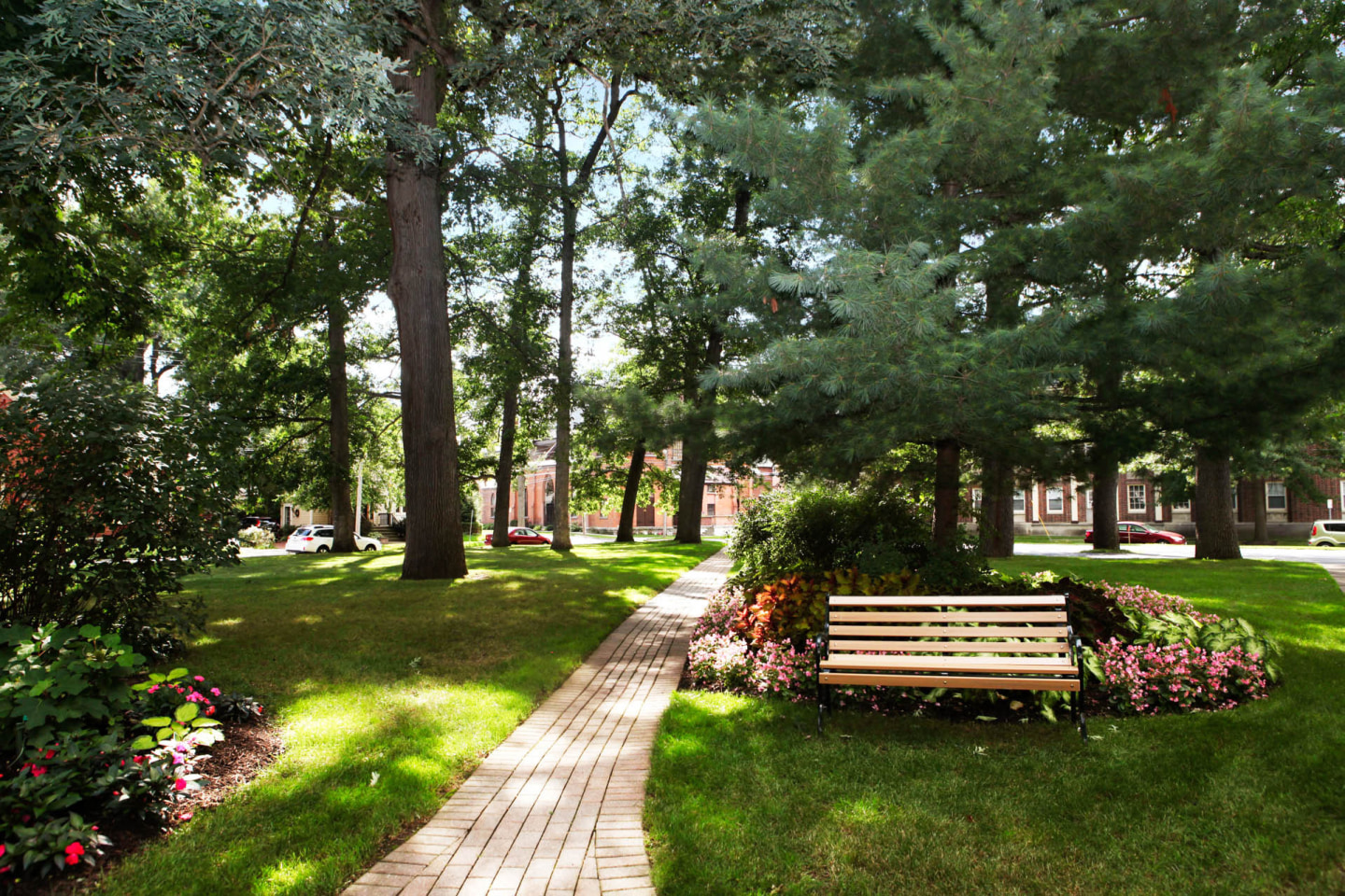 Skidmore Apartments Image 8