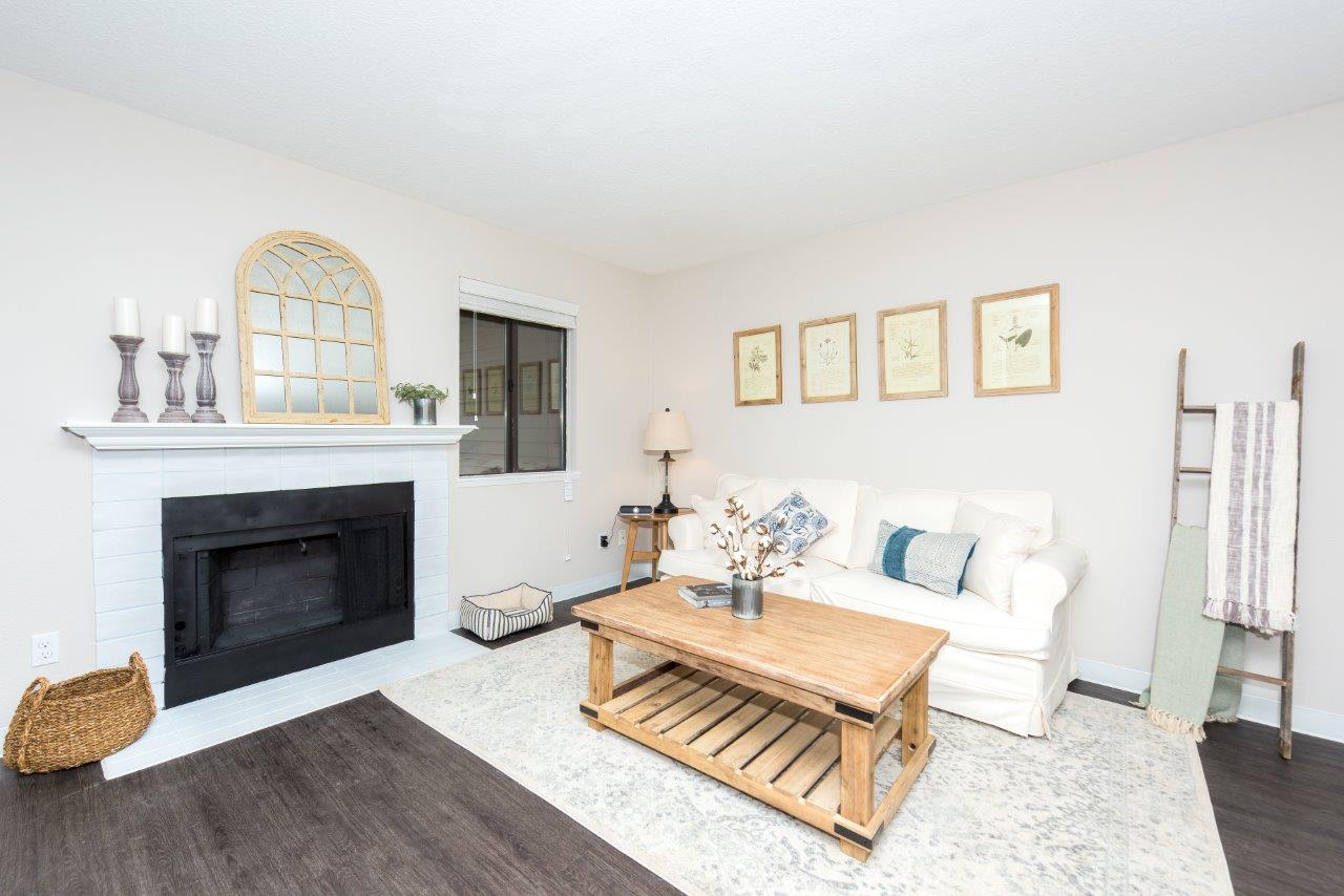 Townhomes with a View Image 10