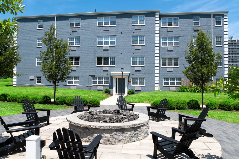 Chestnut Hill Village Image 17