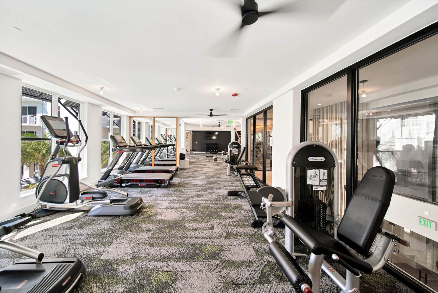 Vesada Luxury Apartment Homes Image 18