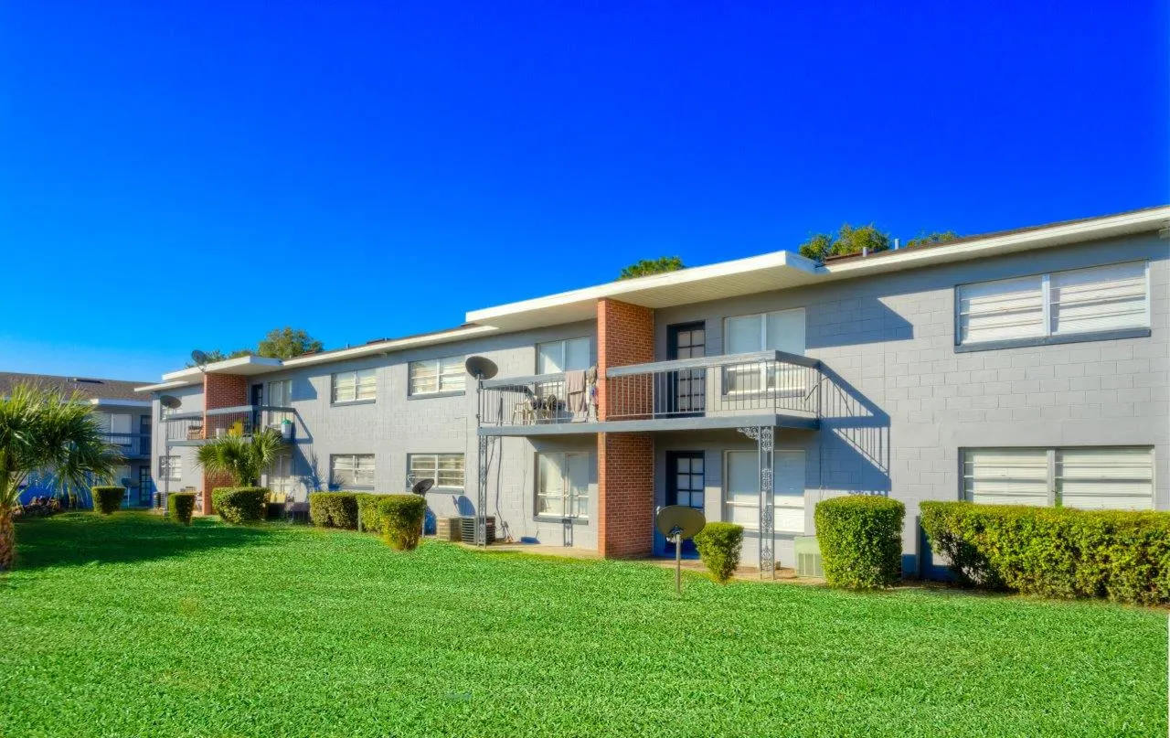 Hibiscus Place Image 9