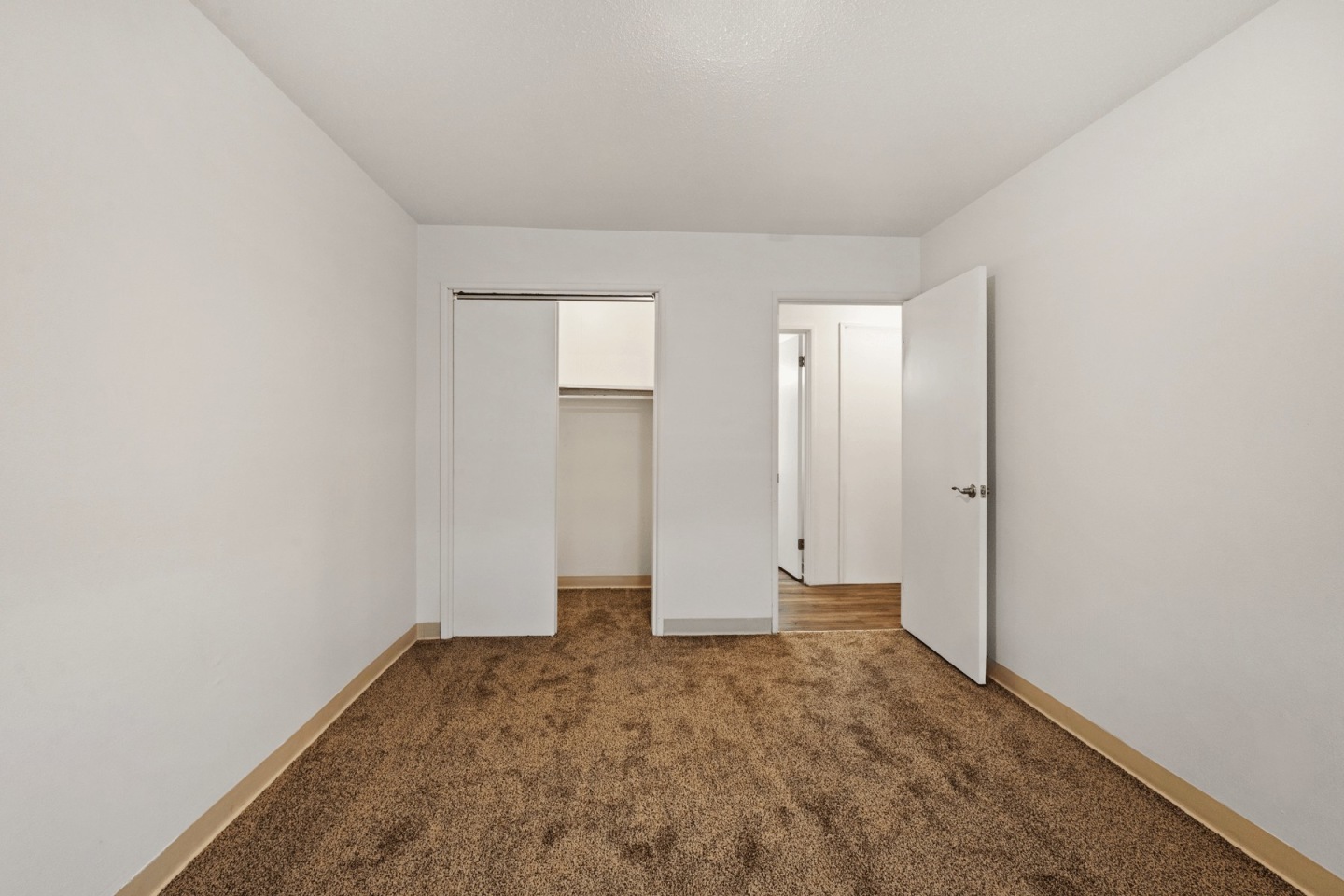 Country View Apartments Image 4