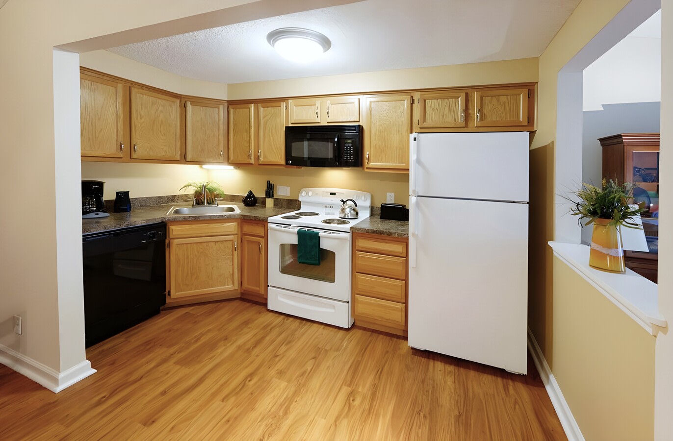 Regency Court Image 9